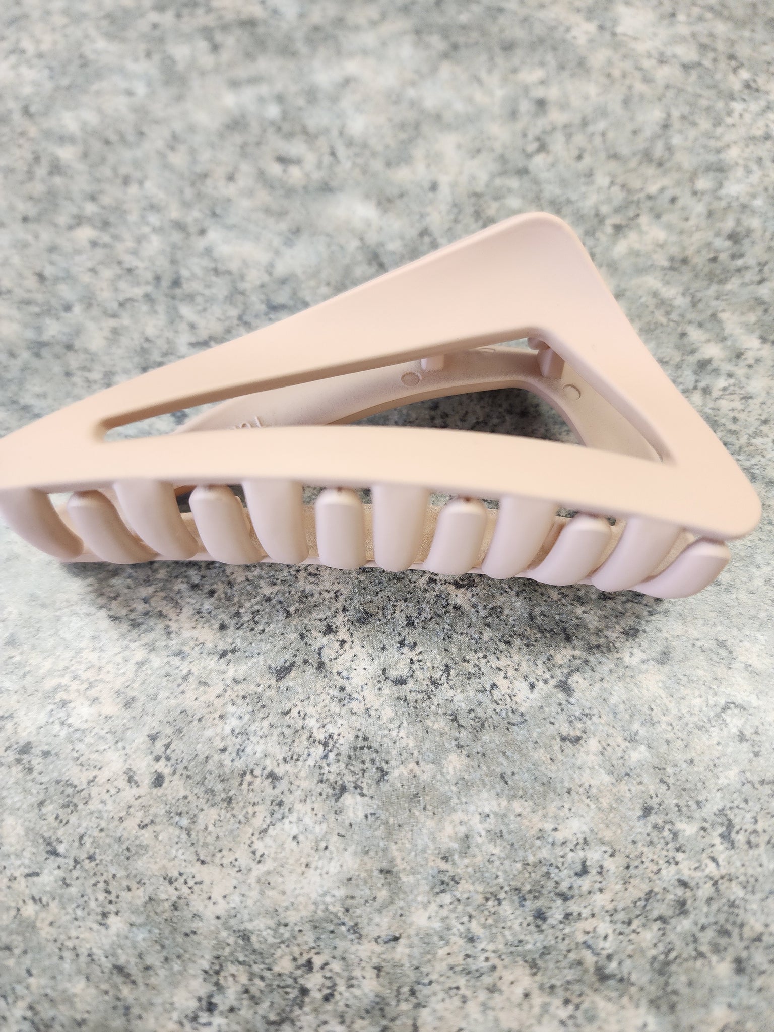 Hair clips various