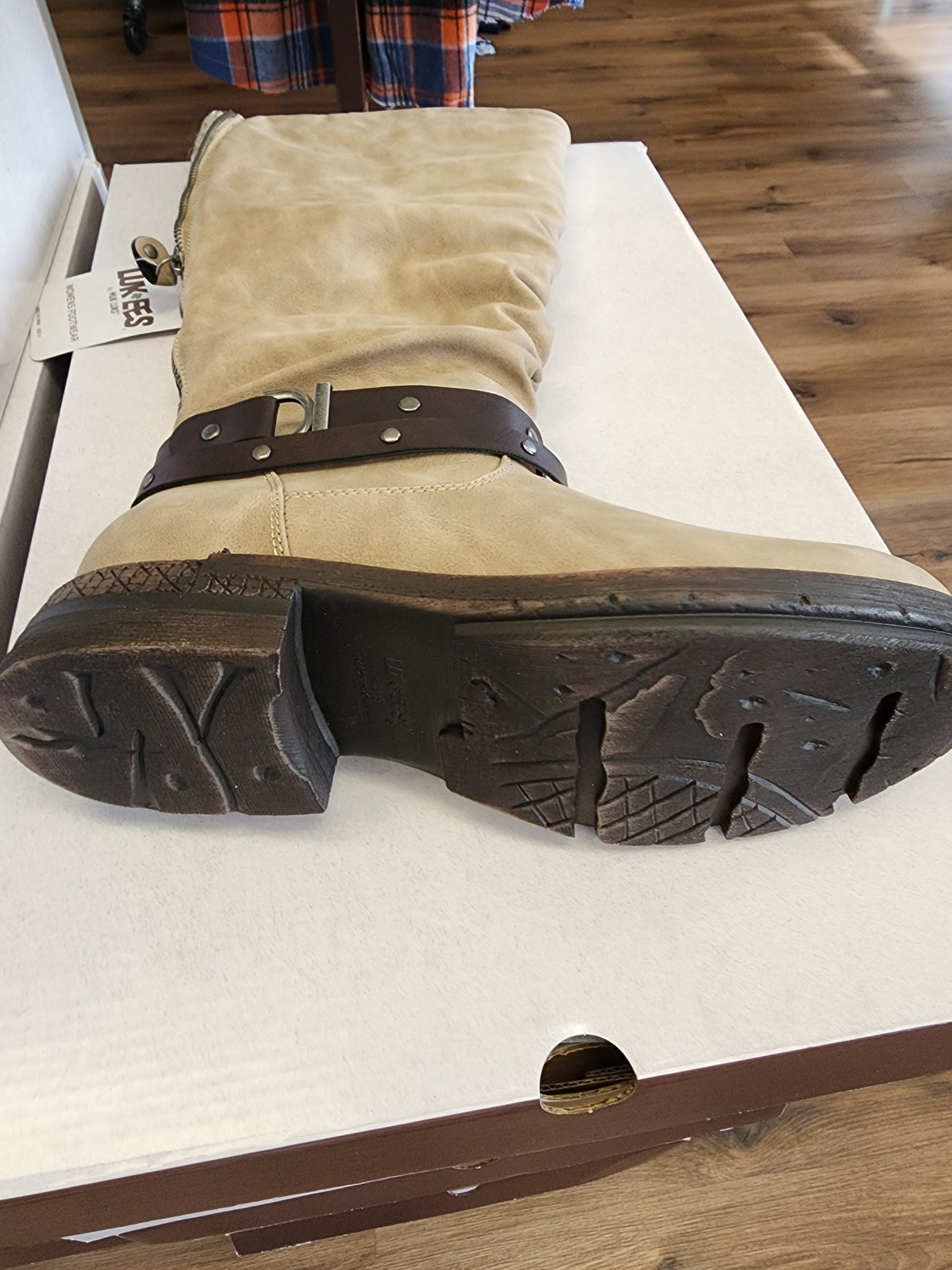 Victoria stone tall boot