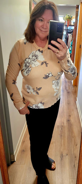 Jessie floral sweater small to xl