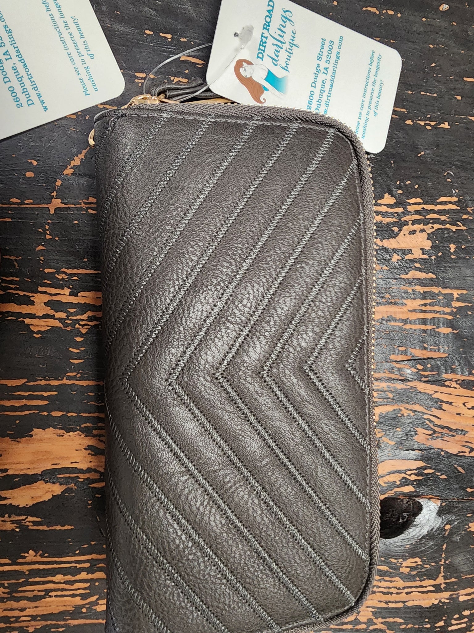 Quilted stitch double zip wallets