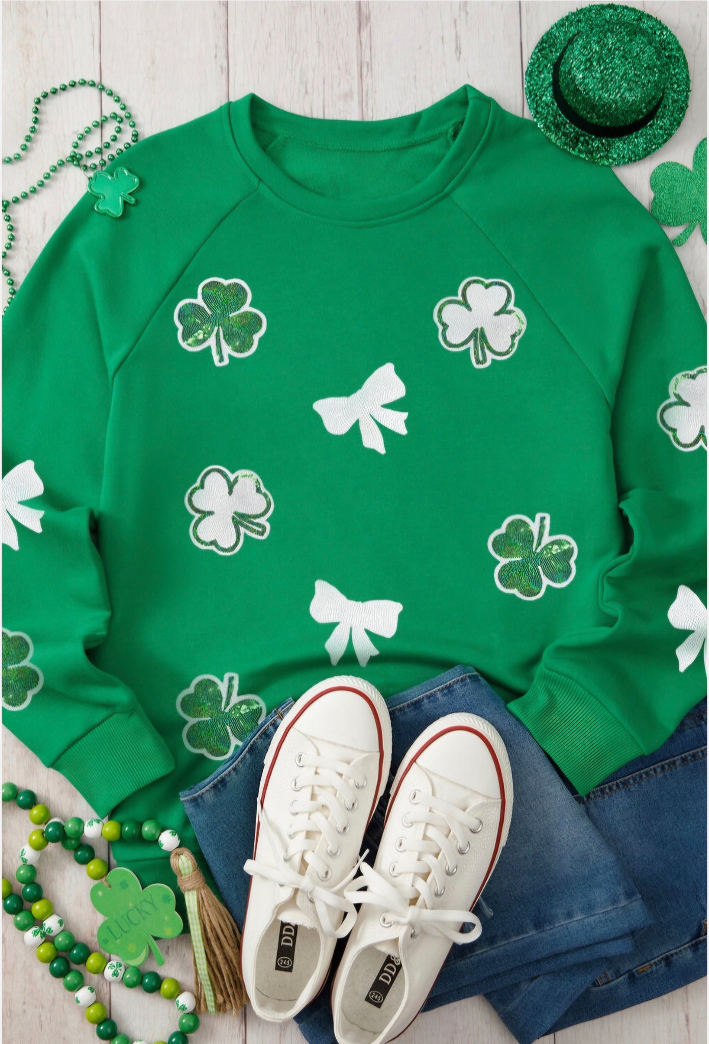 Bows & Shamrocks sweatshirt small to 2xl