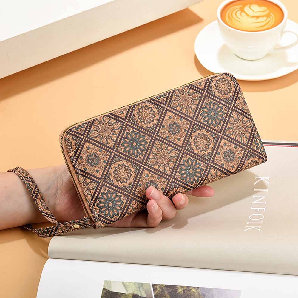 Print soft single zip wallet