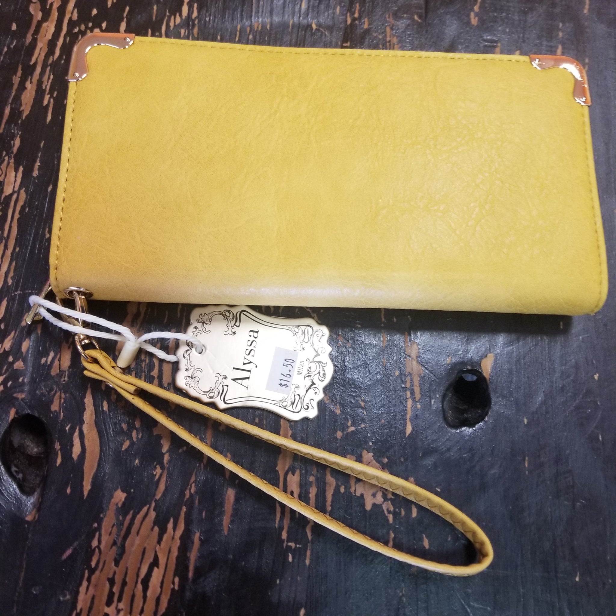 Gold corner flat wristlet/wallet