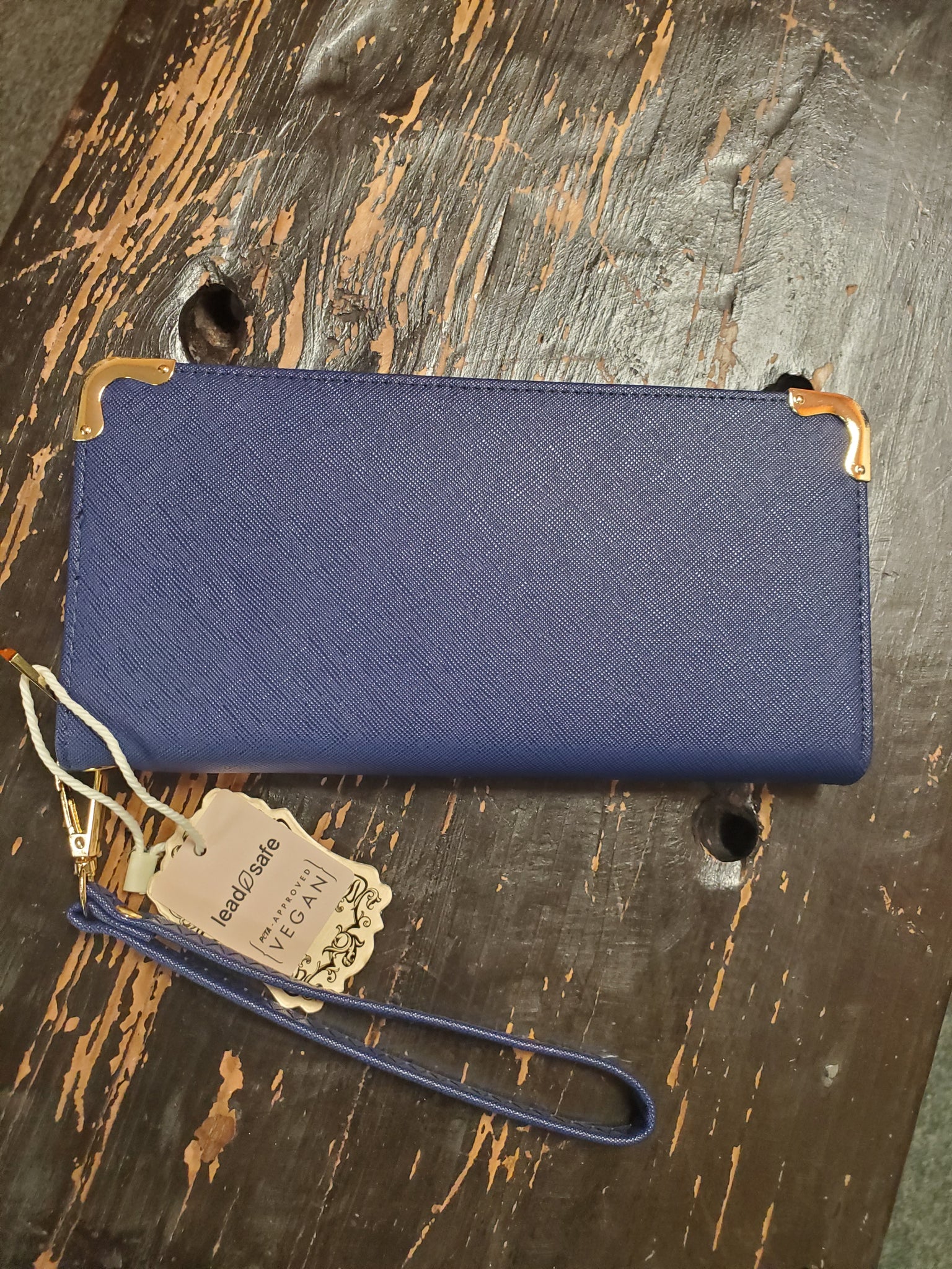 Gold corner flat wristlet/wallet