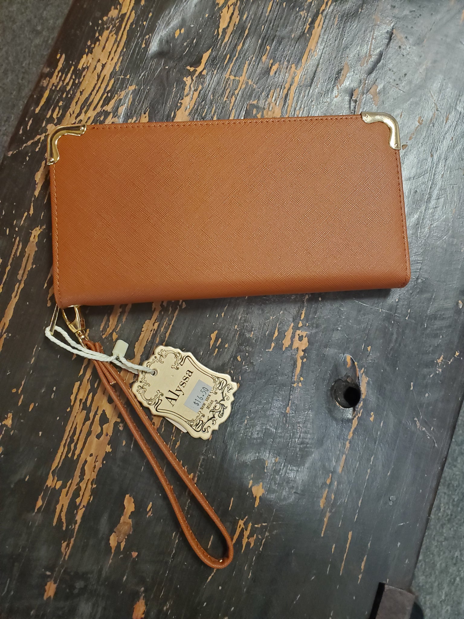 Gold corner flat wristlet/wallet